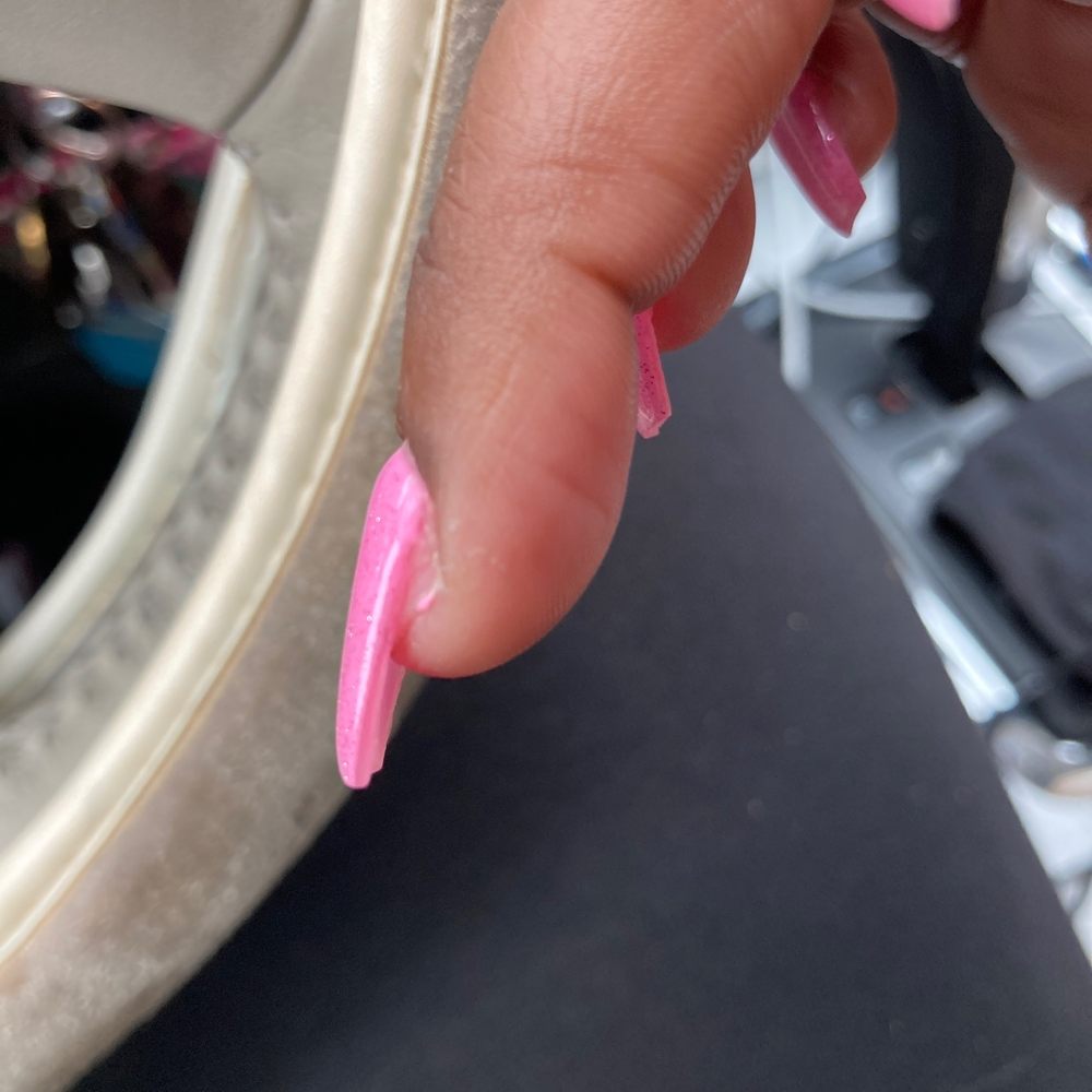 Messed up Acrylic nail Messed up Acrylic nail