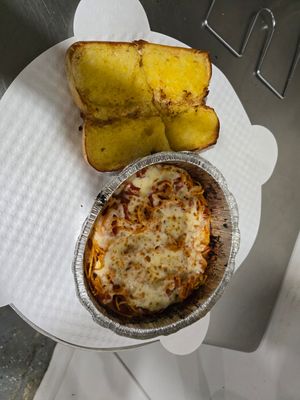 Cutting Edge Pizzeria by null