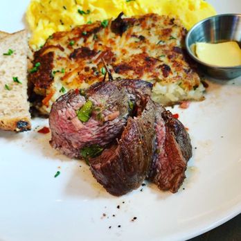 Maplewood Kitchen and Bar - Breakfast & Brunch Near Me - Cincinnati, Ohio