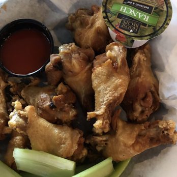 Beef 'O' Brady's - Traditional wings. GOOD - Sports Bars Near Me - Palm Bay, Florida