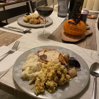 Fresh City Kitchen - Turkey, potatoes, gravy, roasted root veggies and cornbread stuffing. - Caterers Near Me - Brighton, Massachusetts Fresh City Kitchen - Turkey, potatoes, gravy, roasted root veggies and cornbread stuffing. - Caterers Near Me - Brighton, Massachusetts