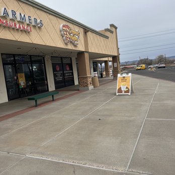 Crepes & Waffles - the outside of a restaurant - Desserts Near Me - Albuquerque, New Mexico