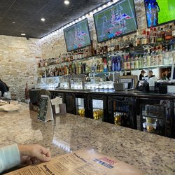 Jonnas Bar & Grill