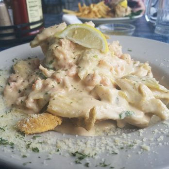 Phil's Marina Cafe - Softshell Kaitlin - Seafood Near Me - Slidell, Louisiana
