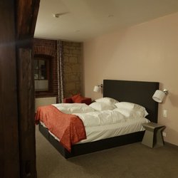 Hotel Schloßmühle - Sehr großzügig angelegtes Hotelzimmer. Es ist sehr sauber, warm und es herscht ein angenehmes Klima.