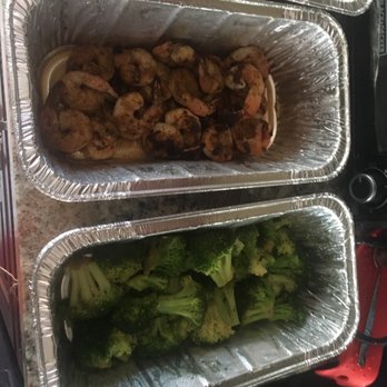 Bonefish Grill - Shrimp and broccoli - Seafood Near Me - Rockville Centre, New York