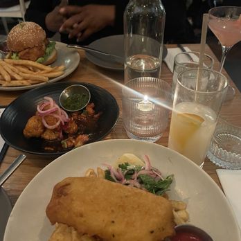 Isla & Co. - Midtown - Australian Near Me - New York, New York