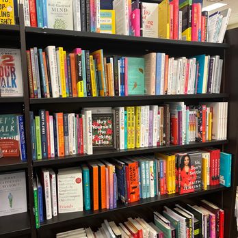 Books A Million - Bookstores Near Me - Kissimmee, Florida