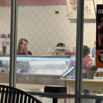 Baskin-Robbins - Ice Cream & Frozen Yogurt Near Me - Vacaville, California Baskin-Robbins - Ice Cream & Frozen Yogurt Near Me - Vacaville, California