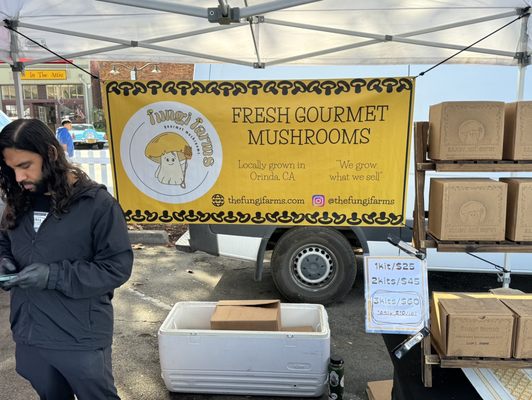 Niles Farmer's Market by null