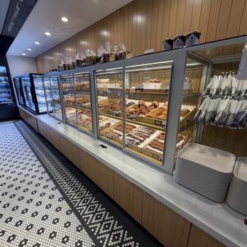 Paris Baguette - Bakeries Near Me - Temecula, California Paris Baguette - Bakeries Near Me - Temecula, California