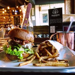 Rapsodia Burger - The famous 'champions'
