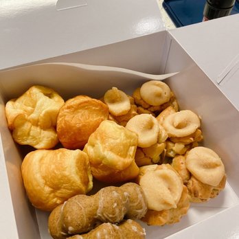 Liliha Bakery - Bakeries Near Me - Honolulu, Hawaii Liliha Bakery - Bakeries Near Me - Honolulu, Hawaii