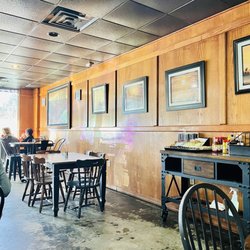 Sunrise Bistro - One of two dining areas