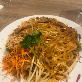 Kanda Thai Cuisine - Pad thai with pork - Thai Near Me - San Diego, California Kanda Thai Cuisine - Pad thai with pork - Thai Near Me - San Diego, California
