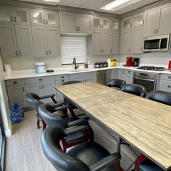 Zion Healing Center | Mental Health Treatment - Kitchen and break room Zion Recovery