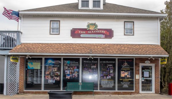 The Mainstay by null