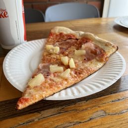 Ham and Pineapple (Hawaiian) slice Ham and Pineapple (Hawaiian) slice