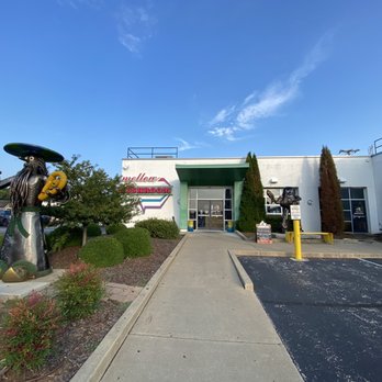 Mellow Mushroom - Outside - Pizza Near Me - Bowling Green, Kentucky Mellow Mushroom - Outside - Pizza Near Me - Bowling Green, Kentucky