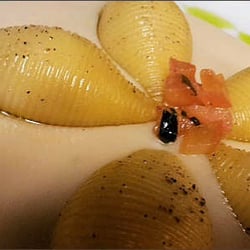 Ristorante W.O.W. - Conchiglioni stuffed with shrimp.