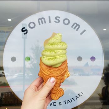 Somisomi - Matcha ice cream with custard filling - Desserts Near Me - Frisco, Texas Somisomi - Matcha ice cream with custard filling - Desserts Near Me - Frisco, Texas
