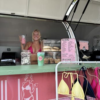 Bikini N Beanz - Coffee & Tea Near Me - Honolulu, Hawaii