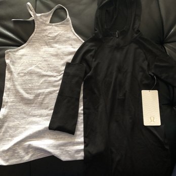 Lululemon - Sports Wear Near Me - Rosemont, Illinois