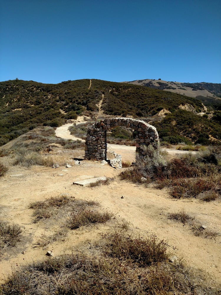 TUMBLE INN Old Ridge Rt, Lebec, California, United States Hiking Yelp