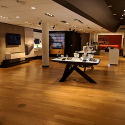 Bose Store