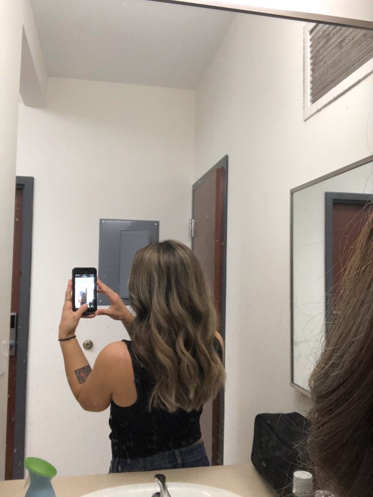 THE RED RUBY SALON 2762 B Wilma Rudolph Blvd, Clarksville, Tennessee