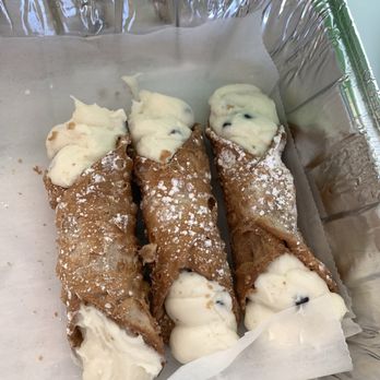 Fratelli’s Delicatessen - Delis Near Me - Apex, North Carolina