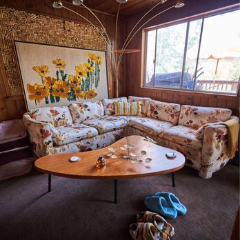 Re-Loved Vintage - Sectional couch, retro coffee table, lamp, picture - Furniture Stores Near Me - Fresno, California Re-Loved Vintage - Sectional couch, retro coffee table, lamp, picture - Furniture Stores Near Me - Fresno, California