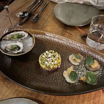 Itria - The chef's selection (in small size) of 3 crudos - oysters, scallops and tuna tartare - Italian Near Me - San Francisco, California Itria - The chef's selection (in small size) of 3 crudos - oysters, scallops and tuna tartare - Italian Near Me - San Francisco, California