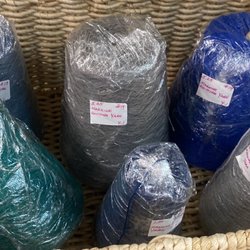Middletown Peddlers Mall - Machine knitting yarn