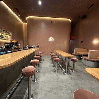 Bluberry Social - Inside - Breakfast & Brunch Near Me - Irvine, California Bluberry Social - Inside - Breakfast & Brunch Near Me - Irvine, California