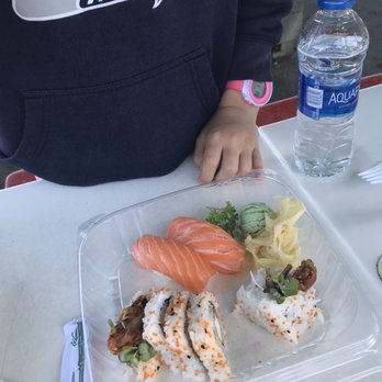 Rawdeadfish - Lunch time! - Food Trucks Near Me - Coeur D'alene, Idaho Rawdeadfish - Lunch time! - Food Trucks Near Me - Coeur D'alene, Idaho