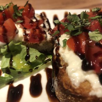 Cooper’s Hawk Winery & Restaurant - Wine Bars Near Me - Clive, Iowa