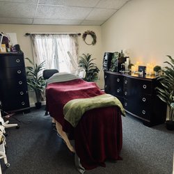Jordyn Warren Esthetics