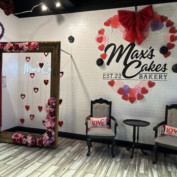 Max's Cakes - Custom Cakes Near Me - Hayward, California