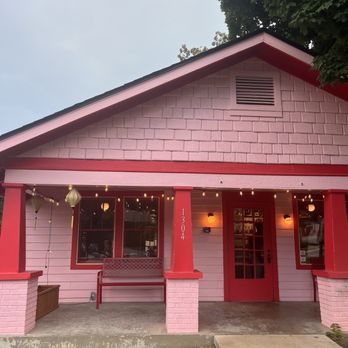 Curry Boys BBQ - outside - Barbeque Near Me - Nashville, Tennessee