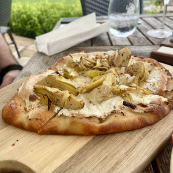 Wolffer Estate Vineyard - Estate flatbread - Wineries Near Me - Sagaponack, New York