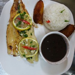 Latin Family Restaurant - Red snapper filet