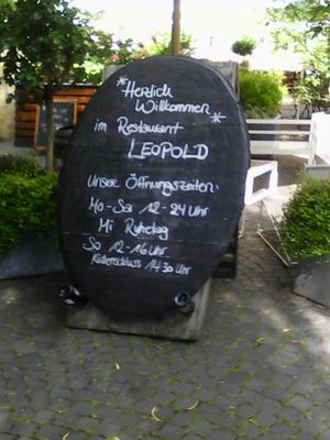 LEOPOLD Restaurant im Weingut von Winning by null