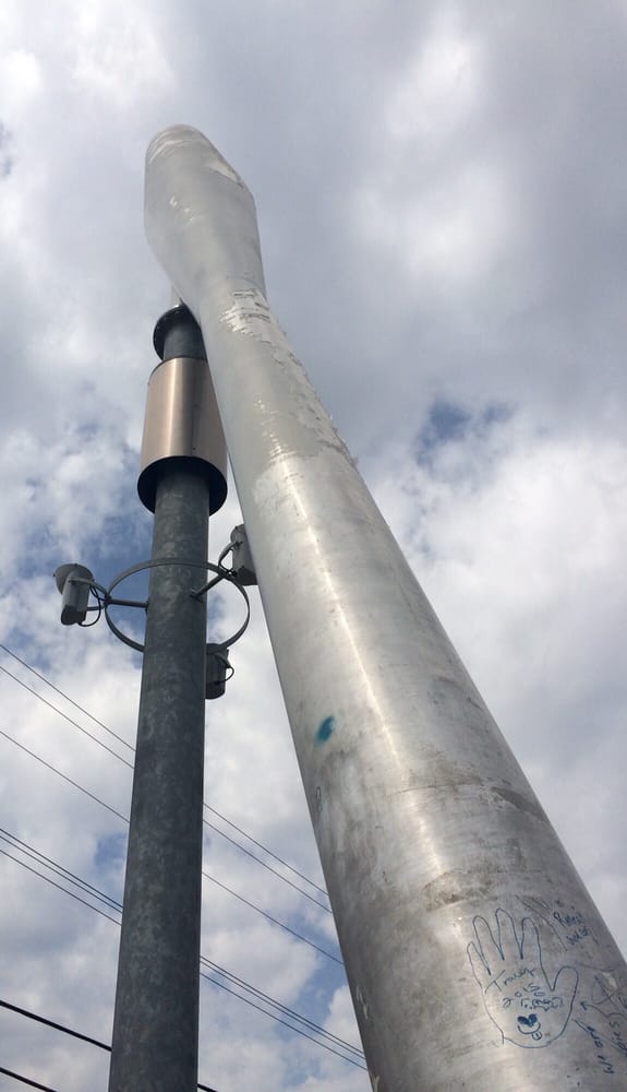 GIANT ALUMINUM BASEBALL BAT Updated September 2024 97 Street and