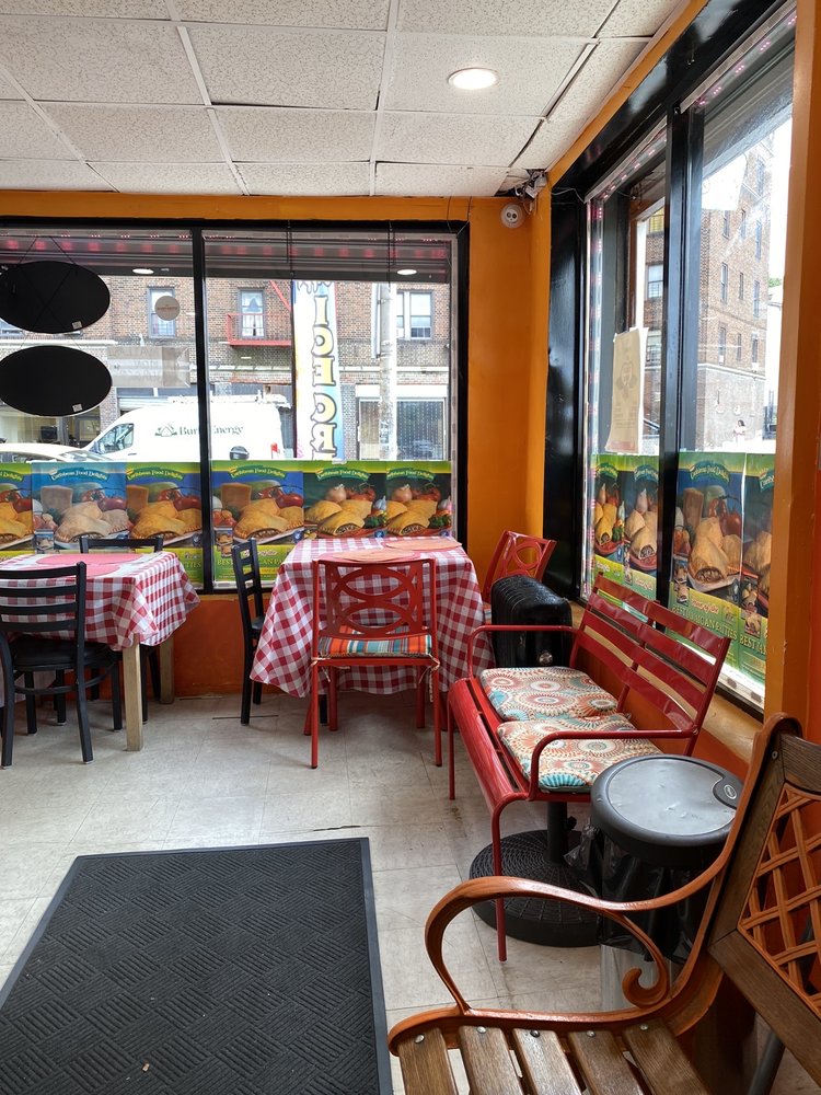 OZZIE’S ICE CREAM & THINGS Updated October 2024 92 Photos 277 W