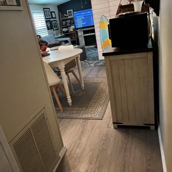 Ronnie's Carpets & Flooring - Vinyl plank flooring installation - Carpeting Near Me - Lakeland, Florida Ronnie's Carpets & Flooring - Vinyl plank flooring installation - Carpeting Near Me - Lakeland, Florida