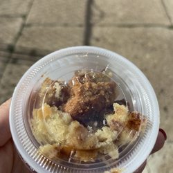 Jack's Place - Free sample of apple crumble cake