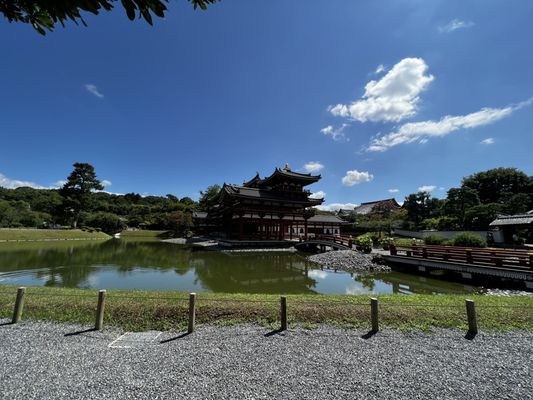 Byōdo-in Temple by null