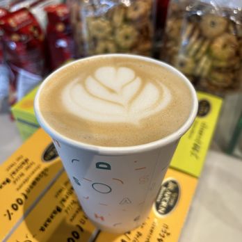 Dash Coffee Bar - 3/29/25 Pandan Latte, very good! - Coffee & Tea Near Me - Pasadena, California