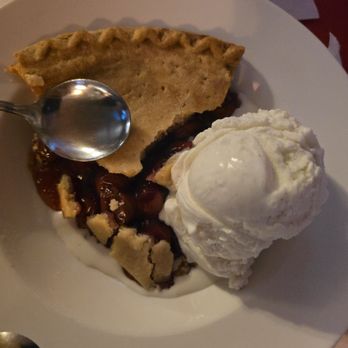 Crowbar Cafe - Cherry pie and ice cream! - American Near Me - Shoshone, California